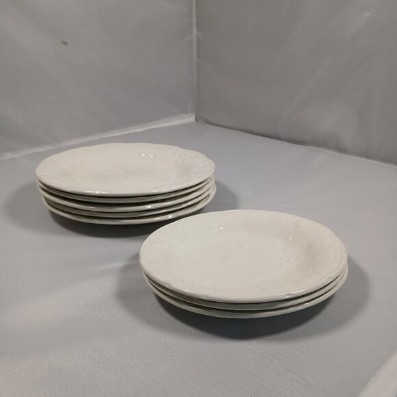 Cuthbertson's Burleigh Davenport Group of Strawberry Grape Leaf White Dinnerware - Picture 1 of 2